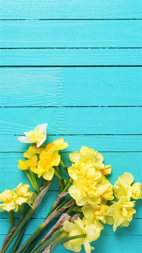 Download Enchanting Yellow Flowers Lock Screen Wallpaper