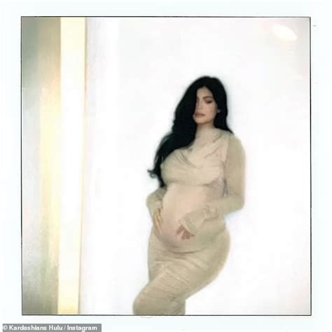 Kylie Jenner Puts Her Bump On Display As She Teases Hulu Show Artofit