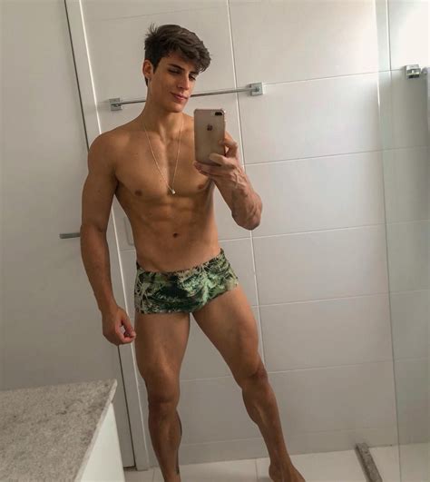 See more of 以馬內利復健科診所 on facebook. 大反轉!內馬爾媽媽火速與 22 歲小鮮肉男友分手，「發現他與多名男性交往」!｜甲甲新聞網｜ - G樂福(G-MART)