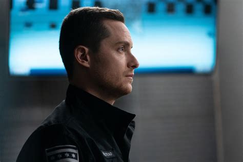 Chicago Pd Spoilers Will Halstead Turn Voight In