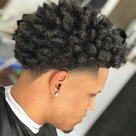 Fade Haircut Curly Hair Taper Fade Curly Hair Taper Fade Haircut Curly Hair Men Curly Hair