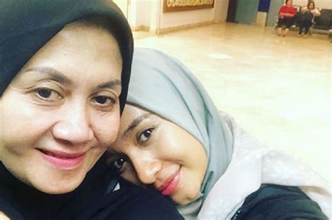 Berbagai usaha dilakukan oleh atta dan aurel demi memiliki keturunan sesegera mungkin. Laudya Cynthia Bella Ceritakan Perjuangan Sang Mama Saat ...
