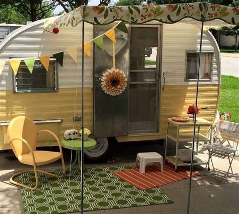 Shabby Chic Trailer Makeover Renovation Ideas 44 Vintage Camper