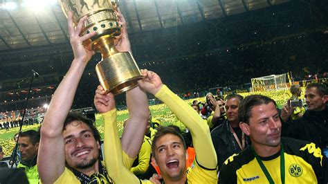 Check dfb pokal 2020/2021 page and find many useful by clicking on the icon you can easily share the results or picture with table dfb pokal with your friends. National Tournaments :: DFB - Deutscher Fußball-Bund e.V.