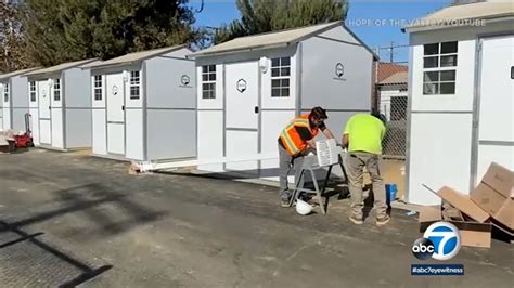 First Tiny Home Villages Open In Los Angeles To Help Combat Homeless Crisis Abc7 Los Angeles
