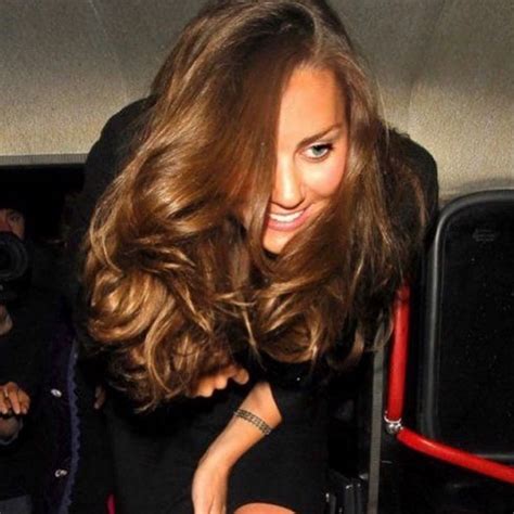 Il dlc the heist sarà disponibile a partire dal mese di marzo e anticiperà di qualche giorno l'uscita di gta 5 su pc. Kate Middleton, le foto mai viste di quando era giovane e dei suoi capelli - Amica Foto 1