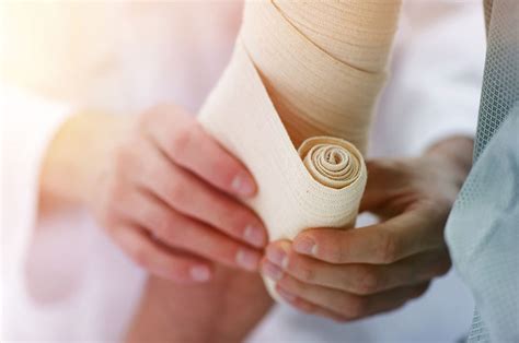 How To Choose The Best Bandages And Strapping Tapes Macsjazznblues