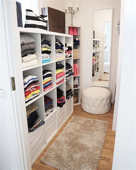 Easy Idea To Turn A Bedroom Into A Closet In 2020 Organizing Walk In