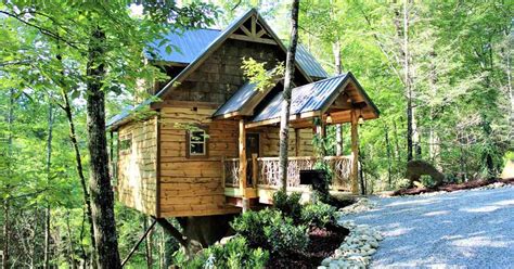 Maybe you would like to learn more about one of these? Stay In A Treehouse In The Smoky Mountains | Unique Cabin ...