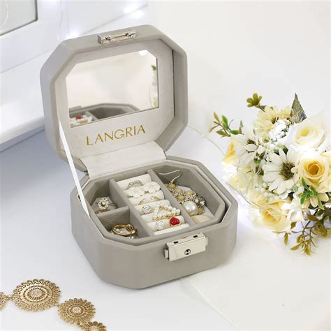 25 Beautiful Small Jewelry Boxes Zen Merchandiser
