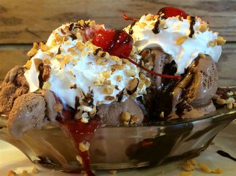 The Best Ice Cream Sundaes In Los Angeles Discover Los Angeles