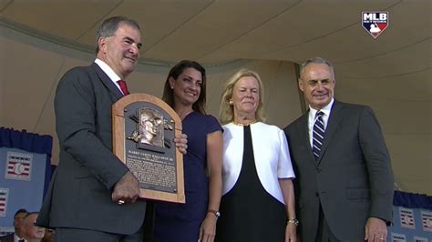 Roy Halladays Wife Brandy Delivers Emotional Hall Of Fame Speech
