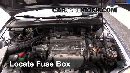 Compare 2000 honda prelude different trims Replace a Fuse: 1997-2001 Honda Prelude - 2000 Honda ...