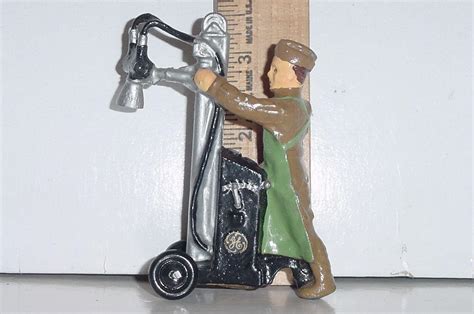 RARE Dimestore Soldier, Ed Poole Technician With Portable X-Ray Machine