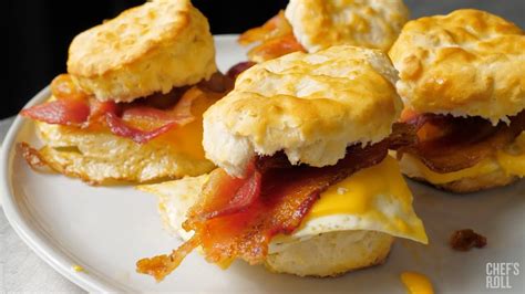Biscuit Breakfast Sandwiches Made Easy With Pillsbury Biscuits Youtube