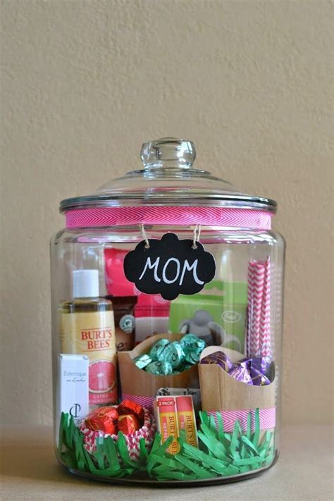 Good gifts for mom on mothers day. 22 Easy But Thoughtful DIY Gifts To Make For Your Parents ...