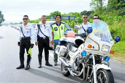Ligan balik dari alor star teringat ke mee kari, sanggup tahan lapar tak makan d rnr. NORTHERN EXORA OWNER'S CLUB (N E X O)