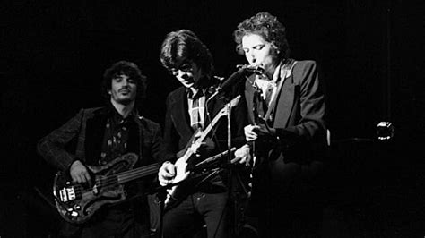 Listen Bob Dylan And The Band Return To The Stage Together In 1974