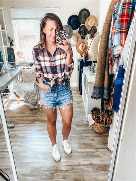 Over Ways To Style A Flannel Shirt Cerriously