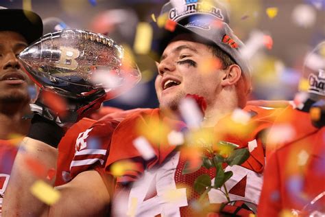 Wisconsin Badgers Football Chris Borland Named One Of The Best B1g Lbs