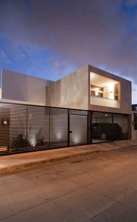 Interior Courtyard And High Ceiling Shape Clever Cancún House