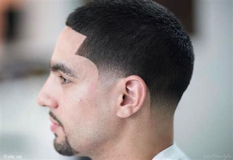 Check spelling or type a new query. Line Up Haircut - 16 Awesome Styles for Men in 2020