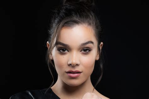 Hailee Steinfeld Hot Photoshoot K Wallpapers Hd Wallpapers Id Vrogue