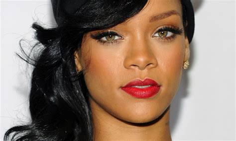 2048x1228 2048x1228 Rihanna Pictures Free Coolwallpapersme