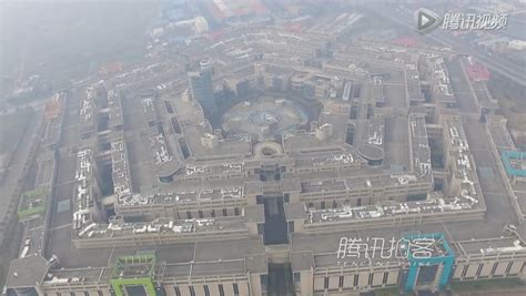 No One Wants To Shop In Chinas Giant Pentagon Shaped Mall The World