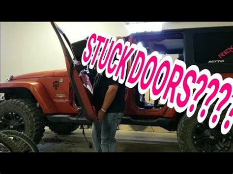 Page 1 user guide 2012 wrangler includes wrangler unlimited. HOW TO TAKE JEEP WRANGLER DOORS OFF(STUCK DOORS) - YouTube
