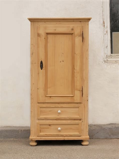This badezimmer schrank schmal ostermann graphic has 11 dominated colors, which include yellow emulsion, swing sage, pioneer village, 3am latte, japanese horseradish, namaste, luscious lime, gully, aged chocolate, tinny tin, coated. Schmaler Schrank Bauernschrank Wäscheschrank Bauernmöbel ...