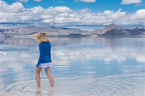 The bonneville salt flats are 110 miles from salt lake city near the border of nevada. Best Time to See Flooded Bonneville Salt Flats in Utah ...