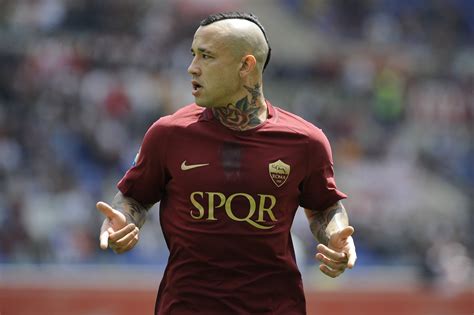 His reasons go beyond football and prove the kind of natural. Radja Nainggolan: "I'm living well in Roma, I'm fine here."