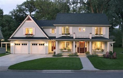 Pin By Aly Santoro On Home Outdoors Colonial House Exteriors