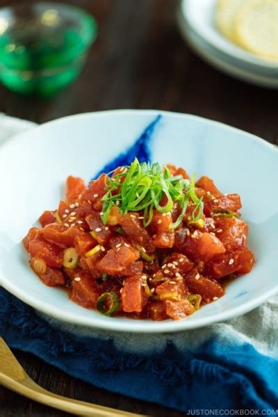 Spicy Tuna 簡単スパイシーツナ • Just One Cookbook