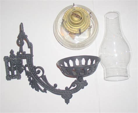 Antique Cast Iron Oil Lamp Wall Bracket Lamp Complete Thingery Previews Postviews Thoughts