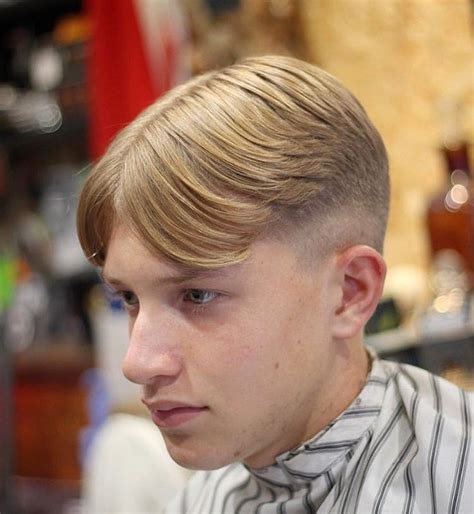 Eboy Haircut Men Middle Part Undercut Curtained Hair Undercut