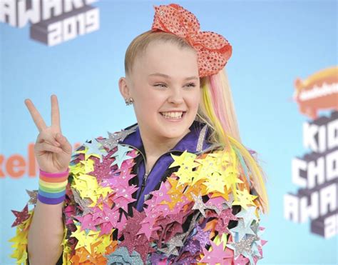 Jojo Siwa Will Be In First Same Sex Pairing On Dwts Los Angeles Times