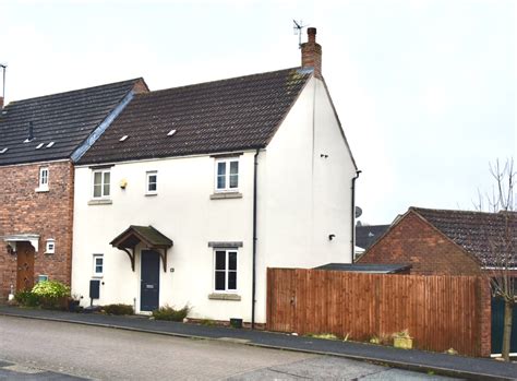 Bedroom Semi Detached House Sold In Bromsgrove B