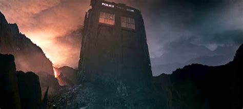 ‘doctor Who Steven Moffat Explains The Tardis On Trenzalore Sort Of
