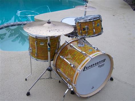 Ludwig Tribute Kit Using Vintage Afblaemire Fiberglass Shells And