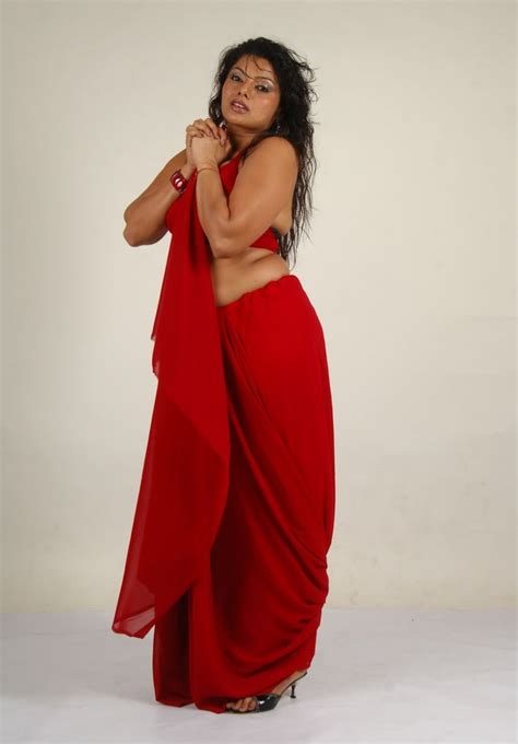 beauty galore hd swati very so hot in red saree with sexy expression