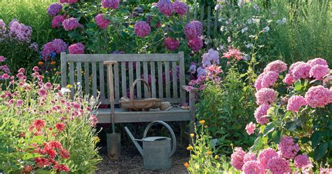 Die richtigen garten ideen führen zu frischen, harmonischen und dabei individuellen lösungen für den traumgarten. Sitzplätze im Garten - die schönsten Ideen | Mein schönes Land