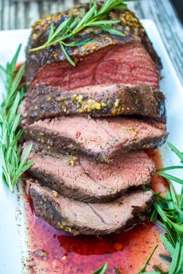 Boil 1 minute or until sauce is slightly reduced. Roasted Beef Tenderloin with Gorgonzola Pepper Cream Sauce ...