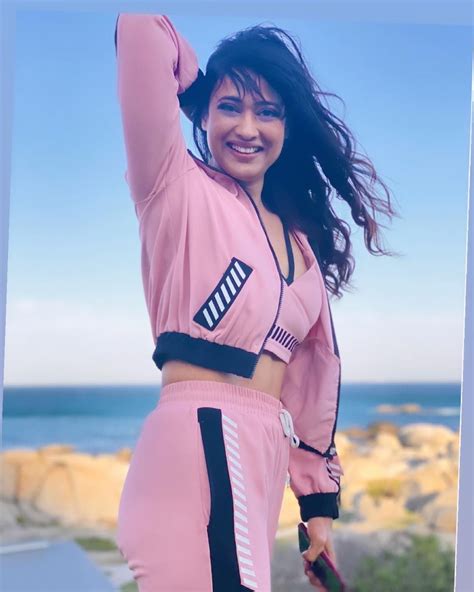 Shweta Tiwari Looks Hot And Sexy In These Photos From Her Instagram Take A Look News18