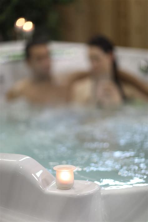 Tips For The Perfect Valentines Hot Tub Date Night