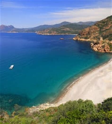 La sardaigne est une île bien reliée aux ports d'italie, france, corse et espagne, grâce aux ferries des principales compagnies de navigation maritime. Ferries entre la Corse et la Sardaigne