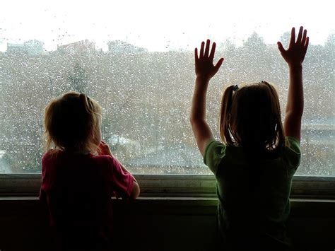4 Activities To Engage Kids On A Rainy Day Updated Trends