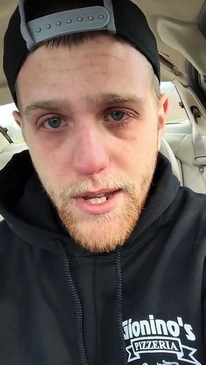 Pizza Delivery Man Overcome With Emotion After Receiving This Tip Video Dailymotion