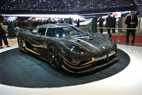 Supercar Collector Makes Millions From Koenigsegg Agera Rs Carbuzz